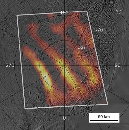 Immagine in falsi colori che mostra le zone calde trovate nelle Tiger stripes della regione sud del satellite