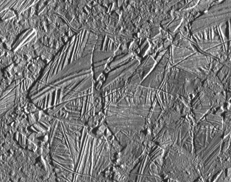 Foto della sonda Galileo della Conamara Chaos