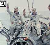 il recupero degli astronauti del Geminy 9 dopo l'ammaraggio