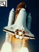 lo shuttle Atlantis poco dopo un lancio