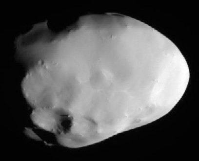 Telesto fotografato dalla Cassini durante il suo sorvolo.