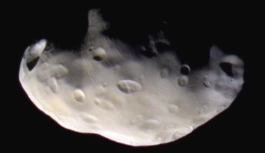 Foto della sonda Cassini di Pandora