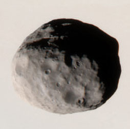 Foto di Giano presa dalla sonda Cassini.