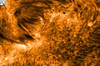 Foto delle spicole fatta dall'osservatorio solare svedese SST