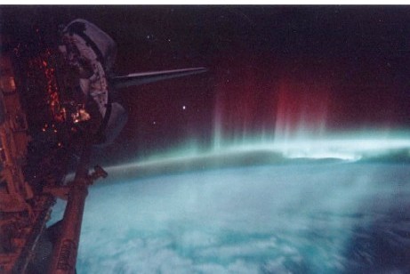 Foto di un'aurora australe presa nel 1991 dalla Space Shuttle